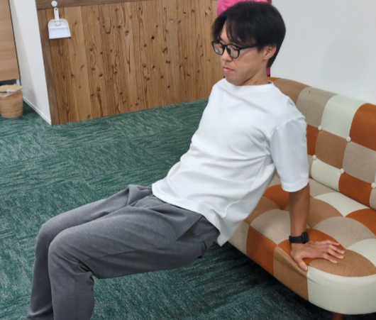 施設長！筋トレの時間ですヨ！！